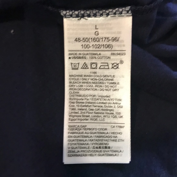 Gap Logo Tee - NWT - Picture 7 of 7